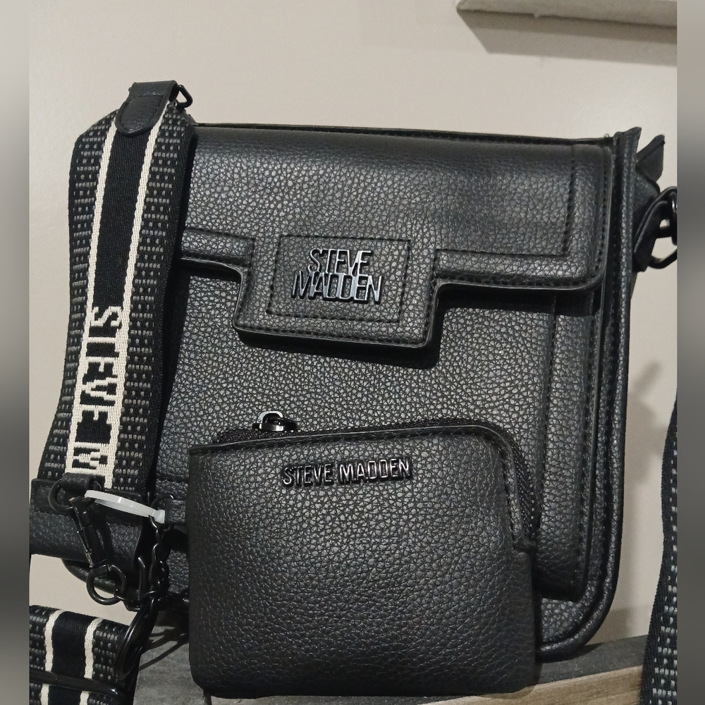 Steve Madden Black Crossbody Bag with Pouch NWOT